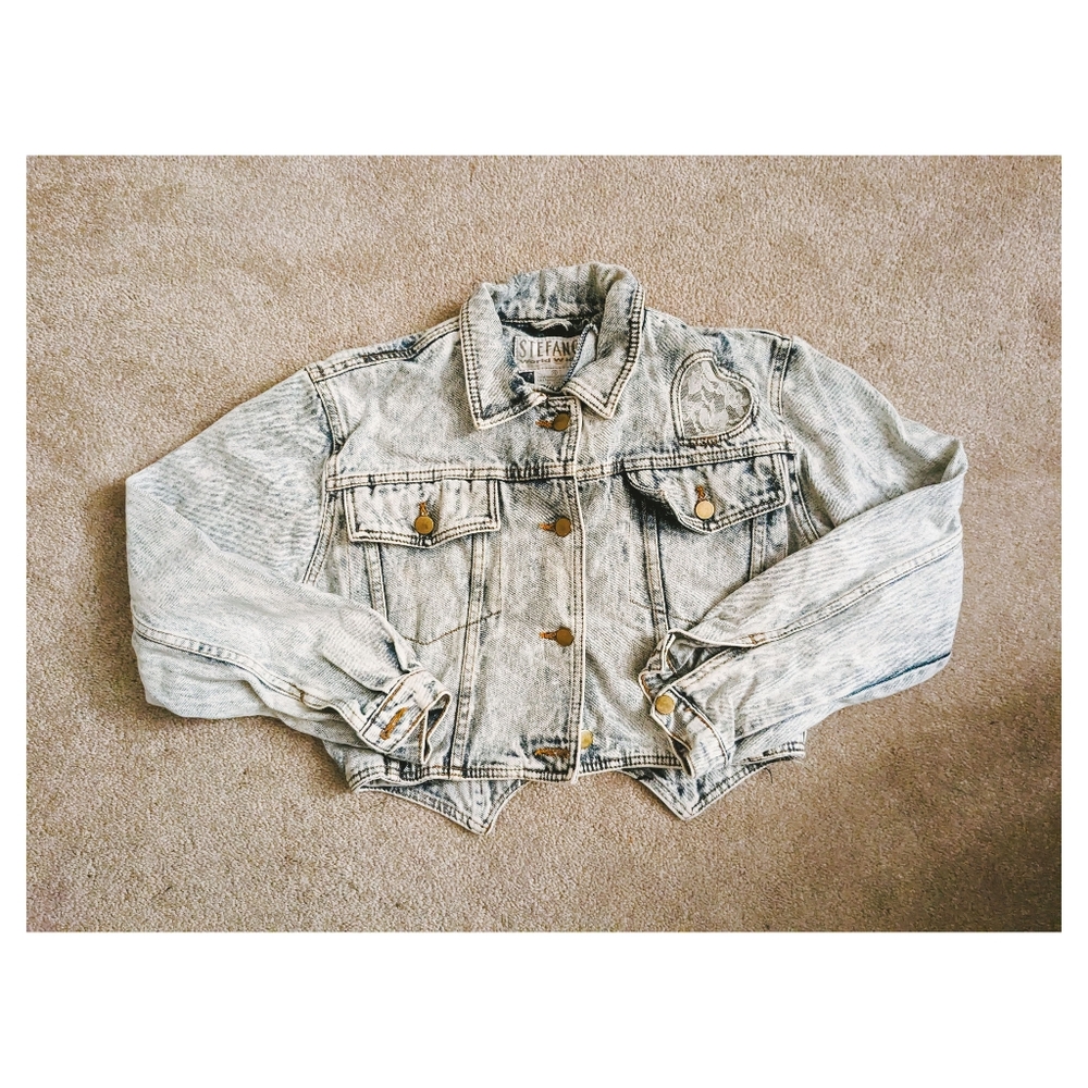 Cropped vintage denim jacket